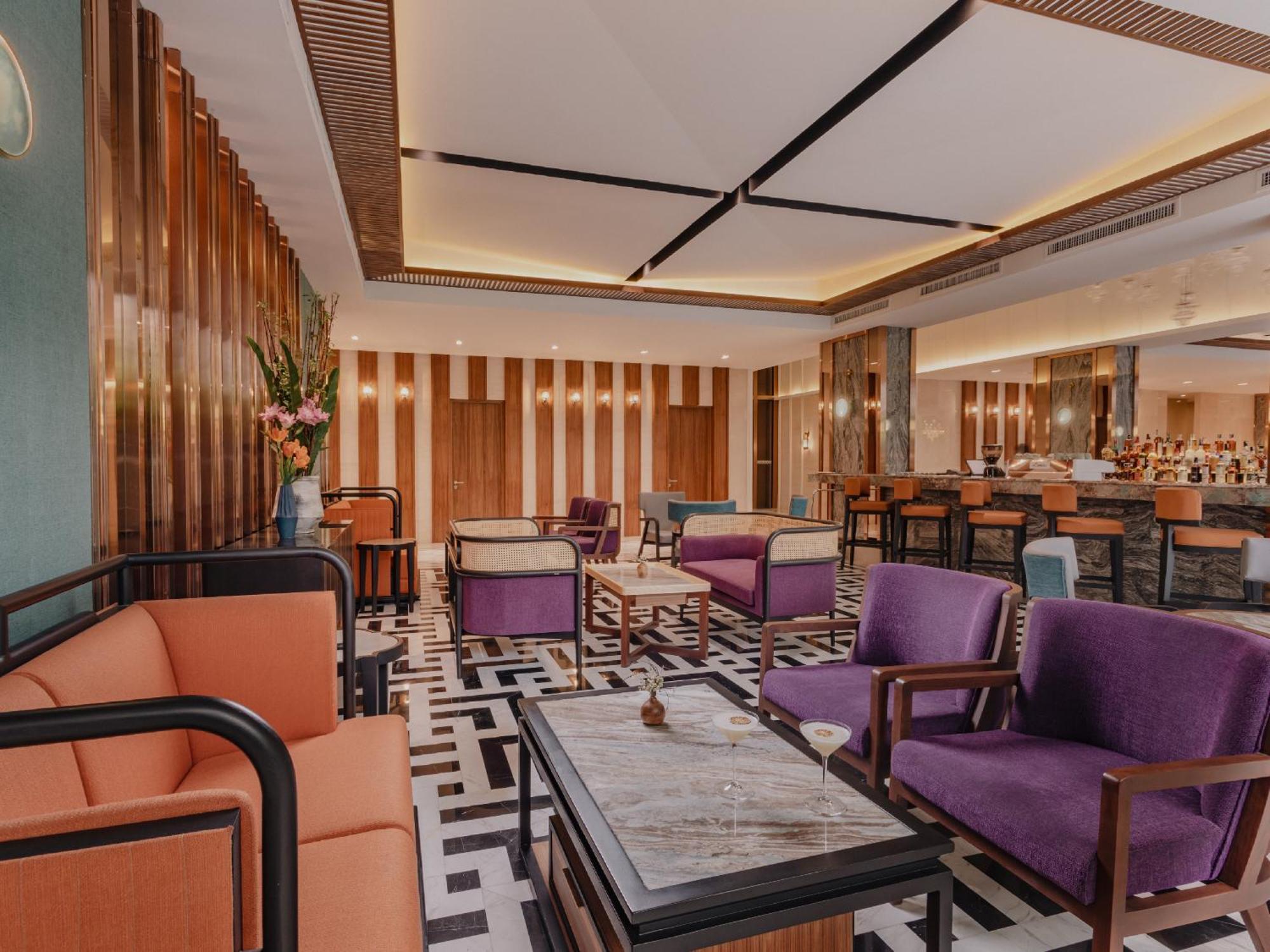Nysa Hotel Bangkok Sukhumvit 11 Экстерьер фото The lounge at the airport