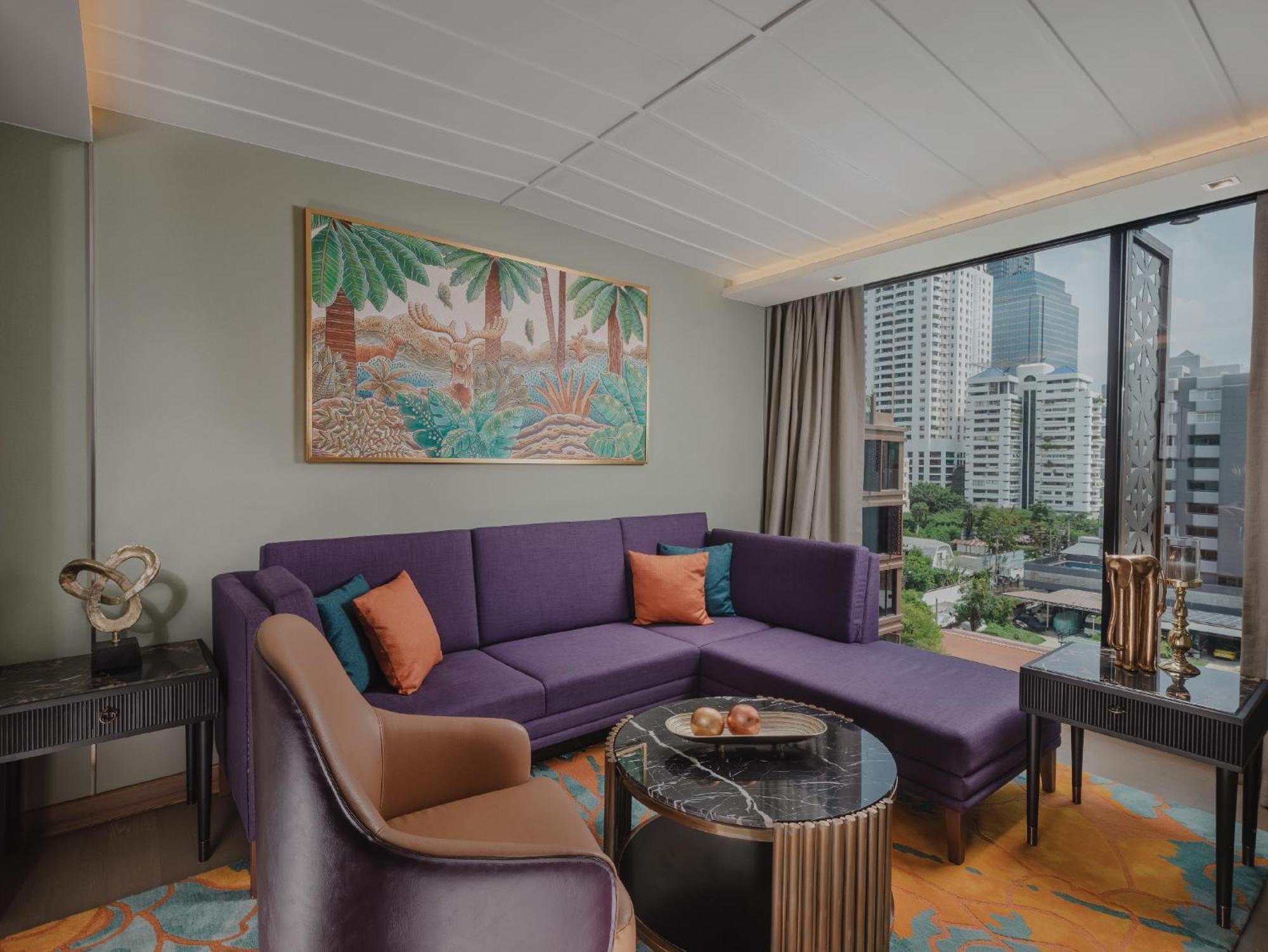 Nysa Hotel Bangkok Sukhumvit 11 Экстерьер фото Living room of a suite